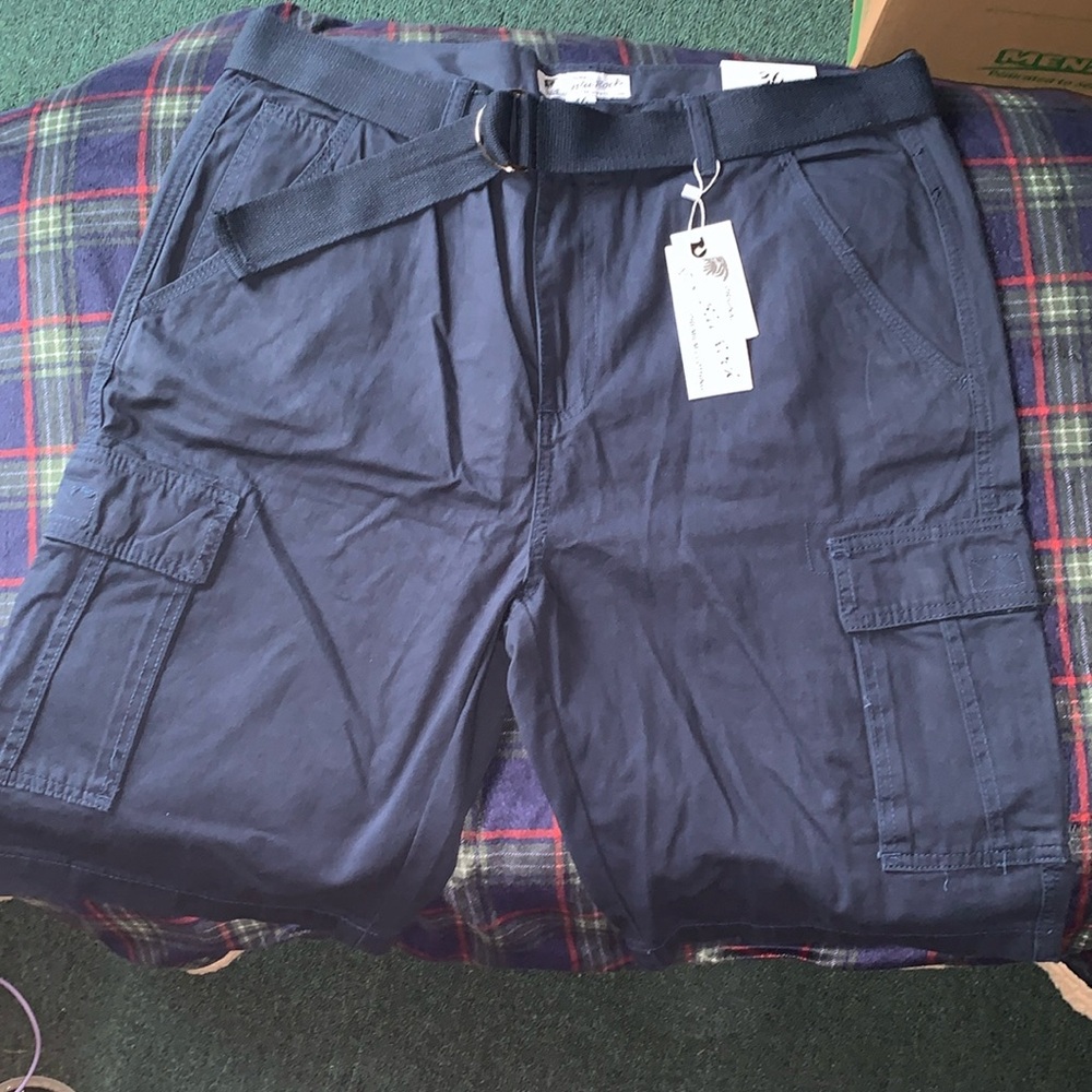 Men’s blue Rock, premium cargo shorts size 36 waist